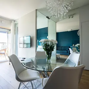 Vipwarsawapartments Sapphire Mennica Apartment